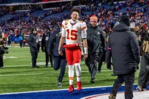 Patrick Mahomes starts AFC championship with a stunning highlight TD, then Lamar Jackson has a better one